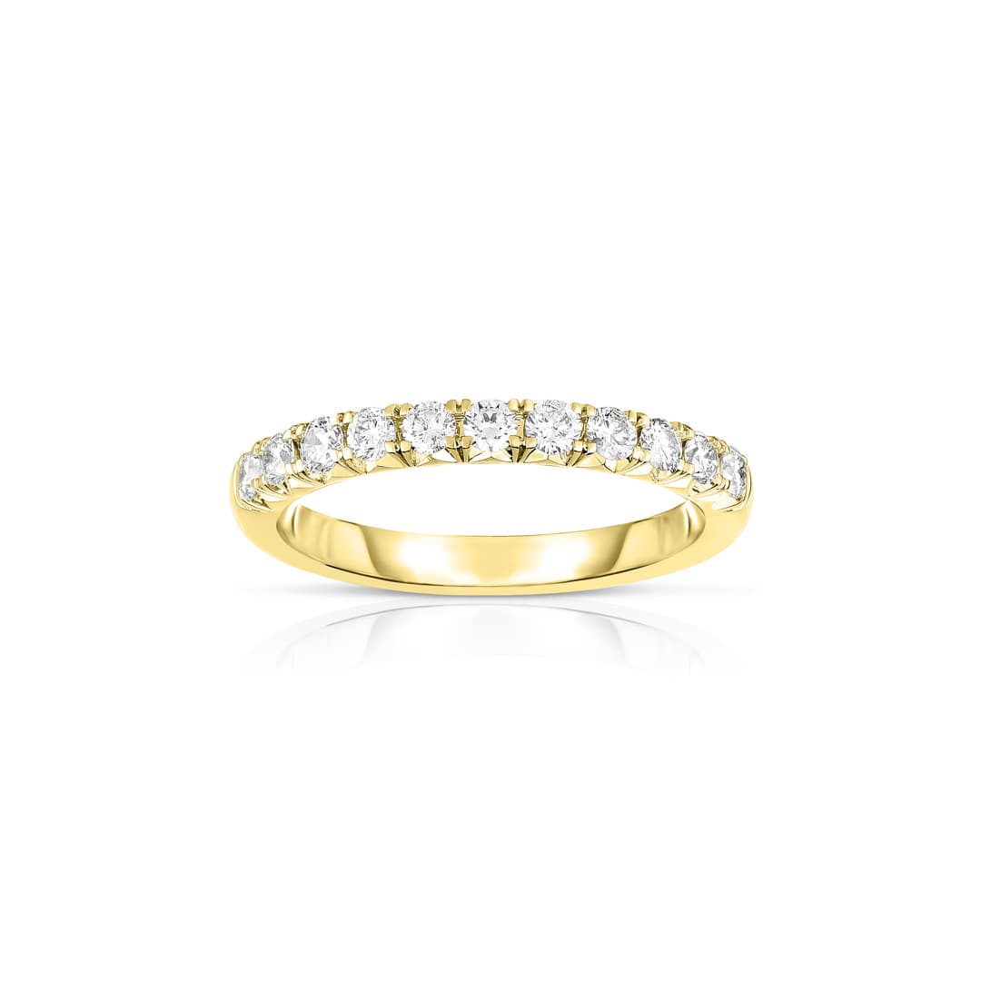 Quarter Carat Round Diamond Wedding Band in Yellow Gold