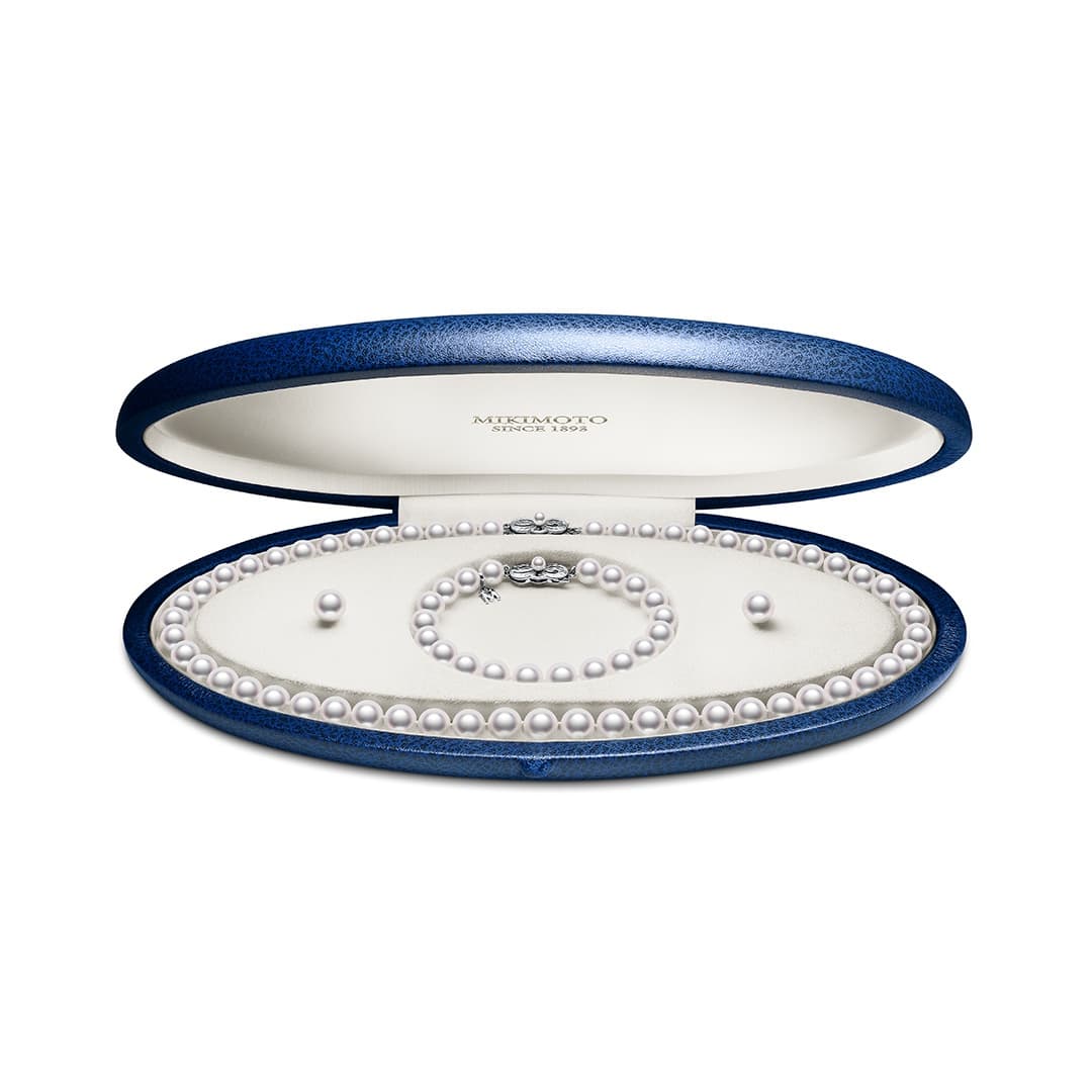 Mikimoto 7-6mm A Pearl Suite Gift Set