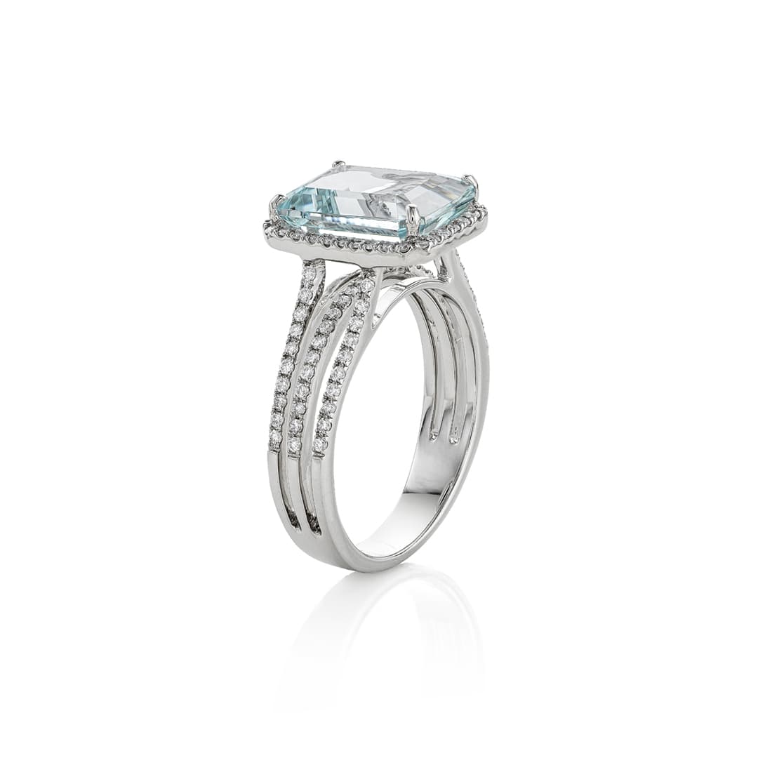 Aquamarine and Diamond Ring 1