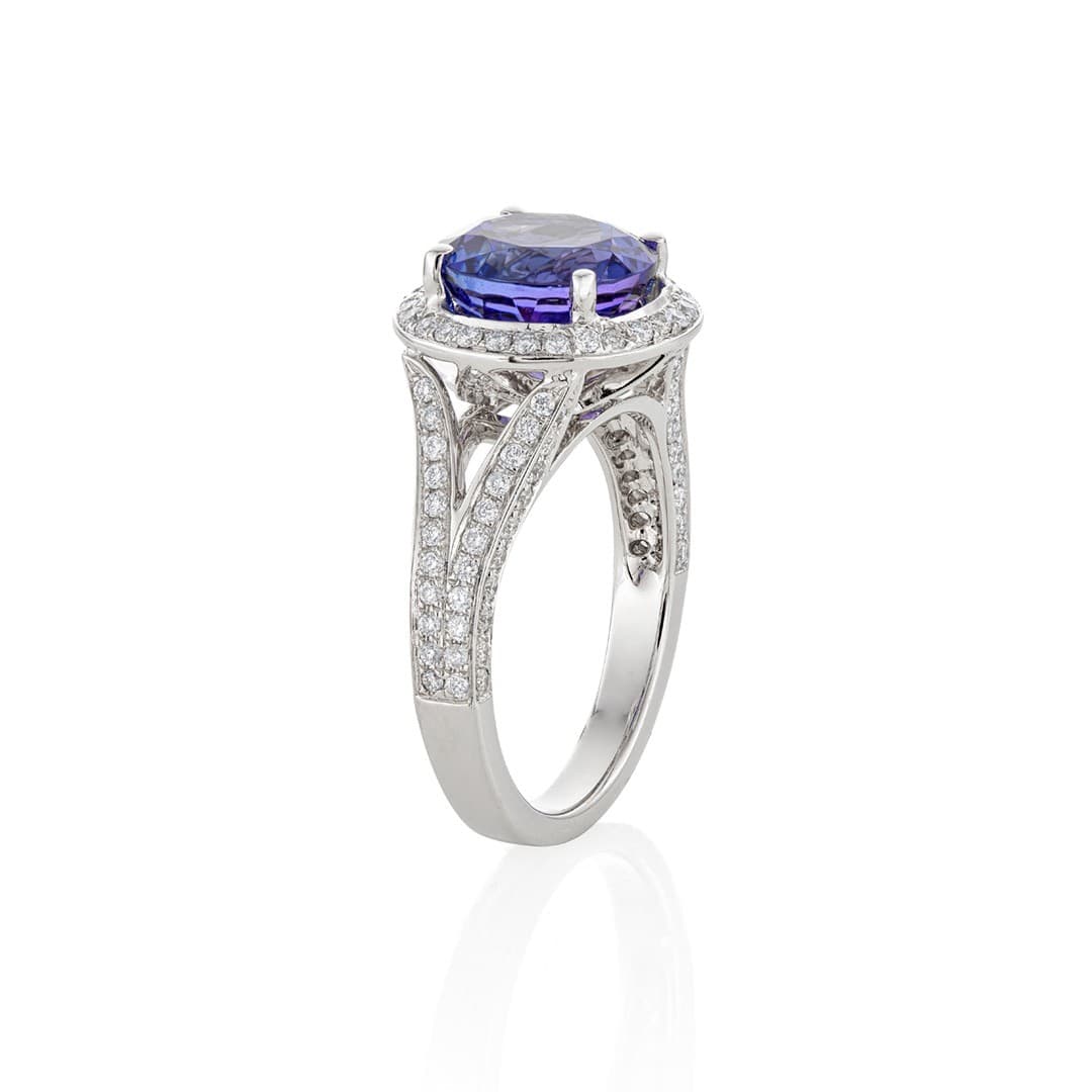 4.34 CT Tanzanite Ring with Diamonds 2