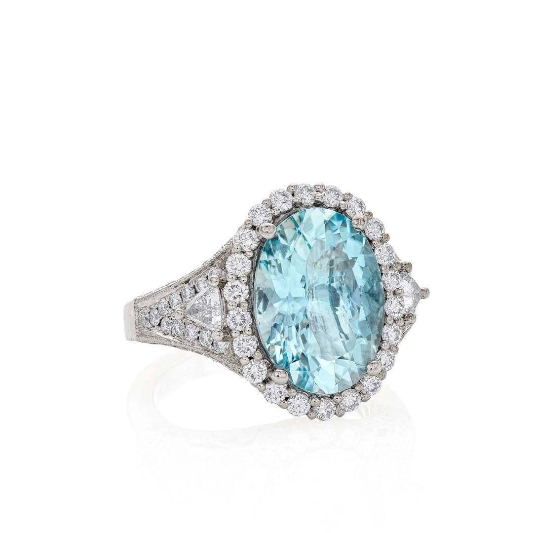 4.82 CT Oval Shape Aquamarine Ring with Diamonds 1