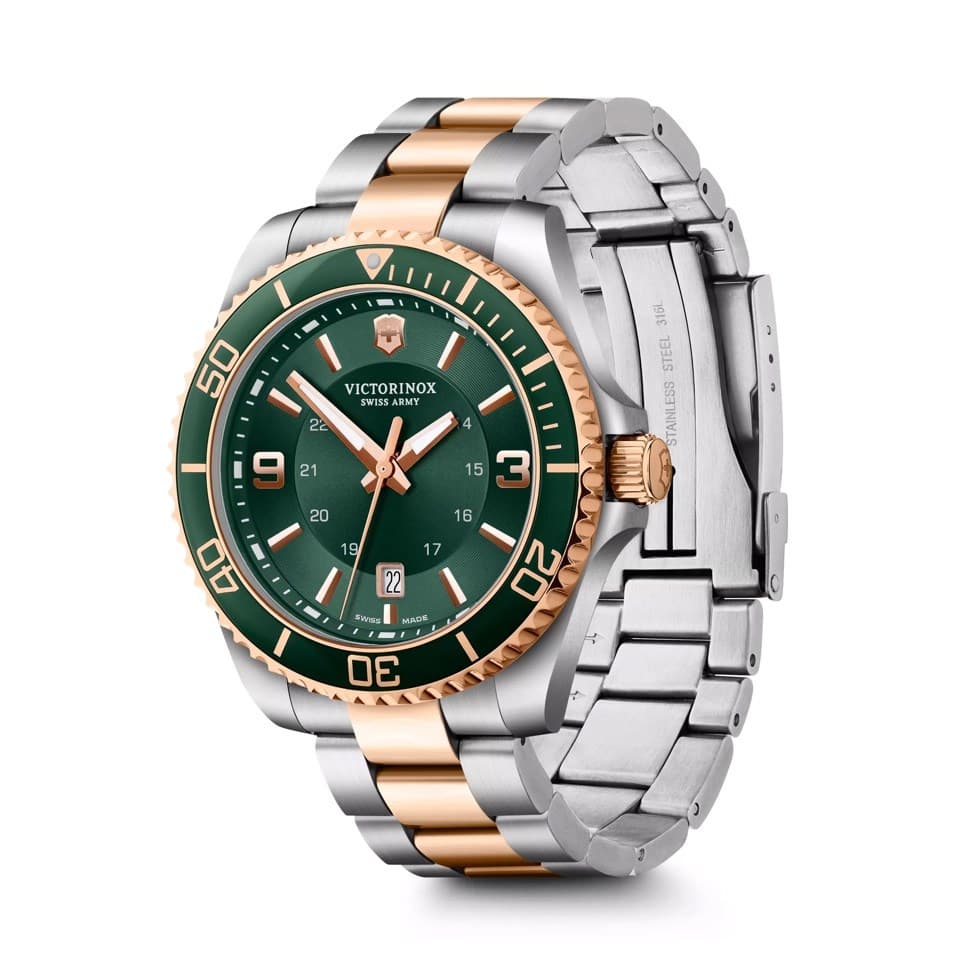 Victorinox Maverick Large Mens Watch, Green Dial (242008) 3