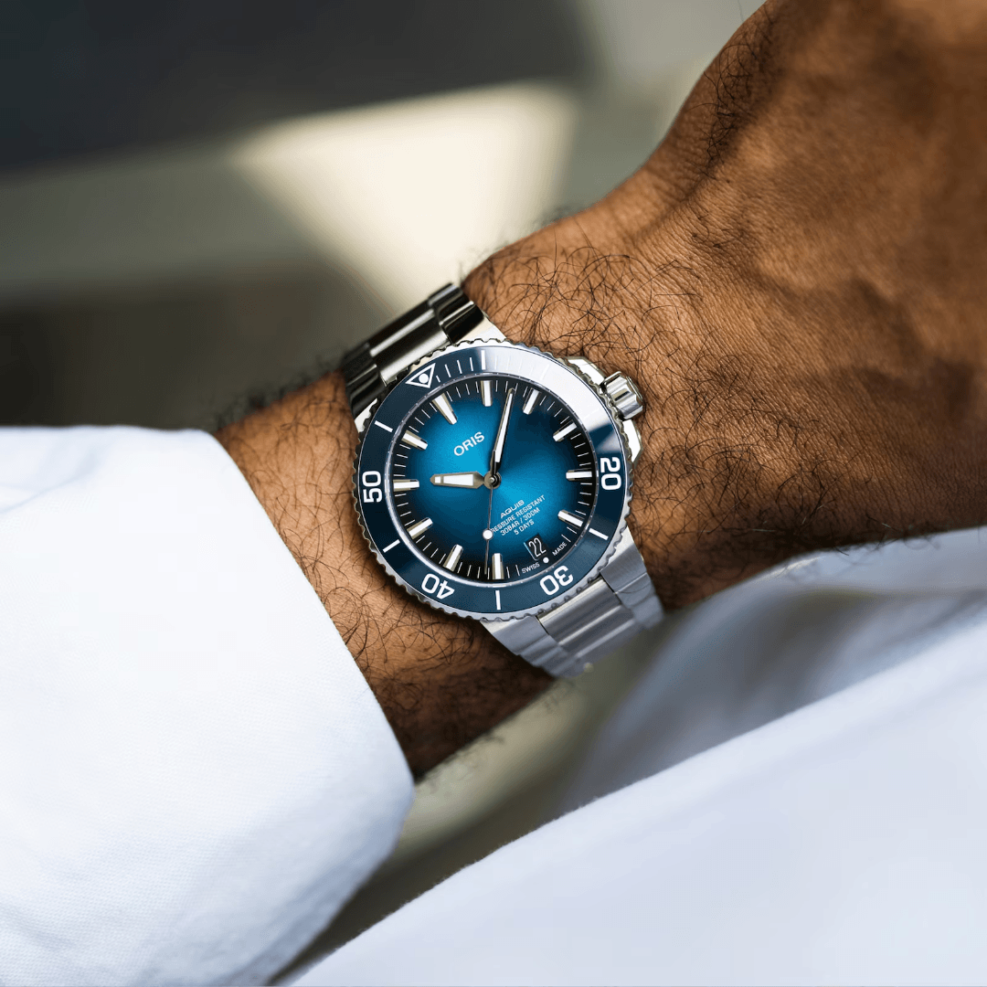 Oris Aquis Date Calibre 400 with Blue Dial 1