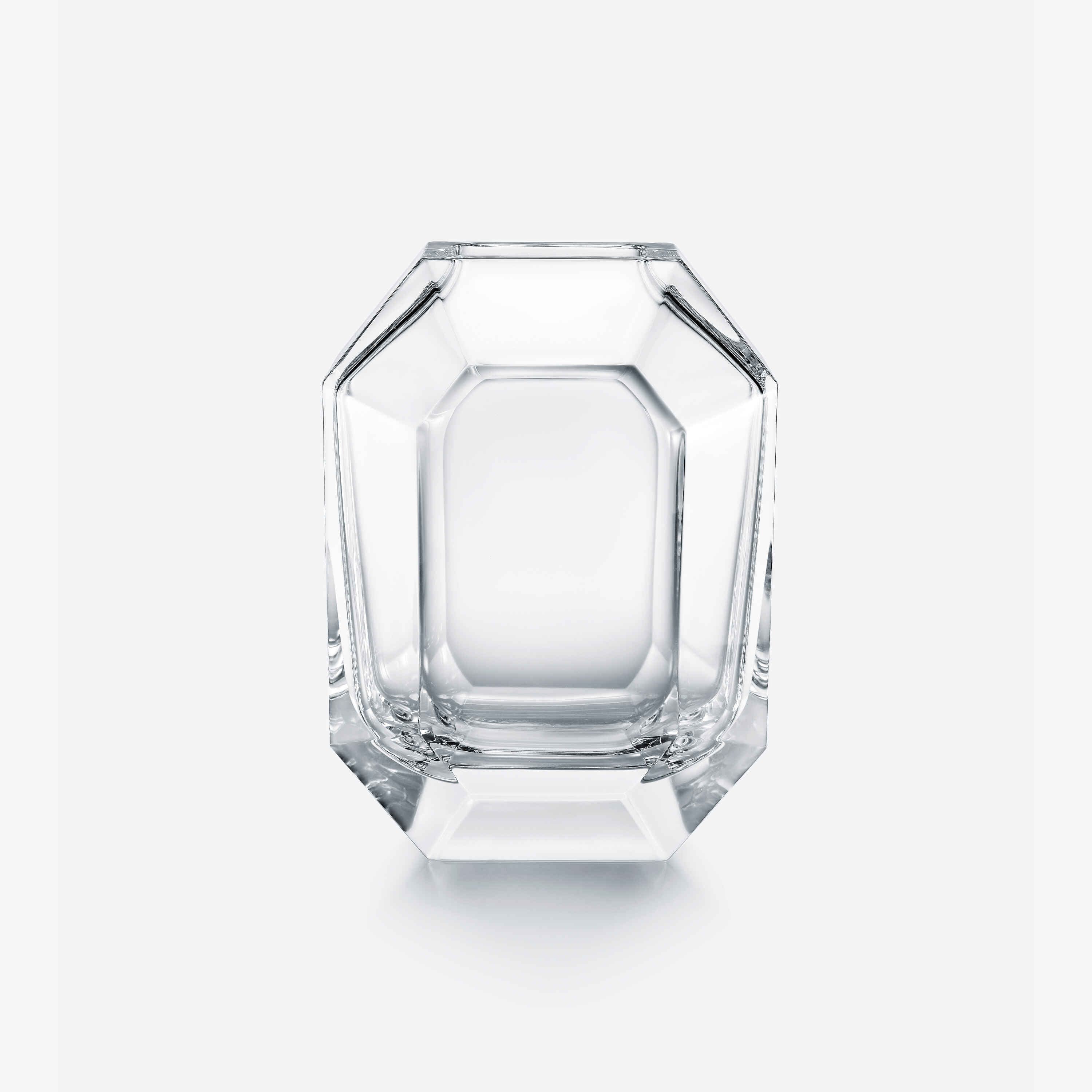 Baccarat Octogone Vase in Clear 1